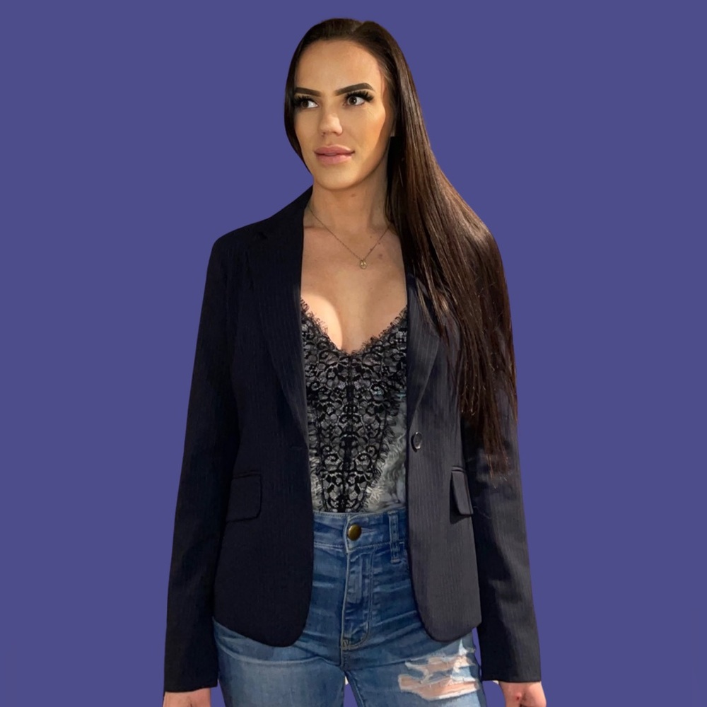Blue pin striped New York & Company blazer